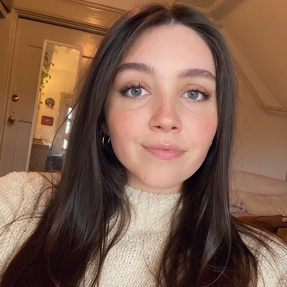 Meet your Posher, Lucy - Picture 1 of 1